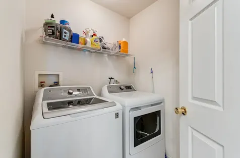 1825 Parkside Drive Shorewood IL 60404