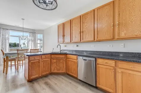 1825 Parkside Drive Shorewood IL 60404