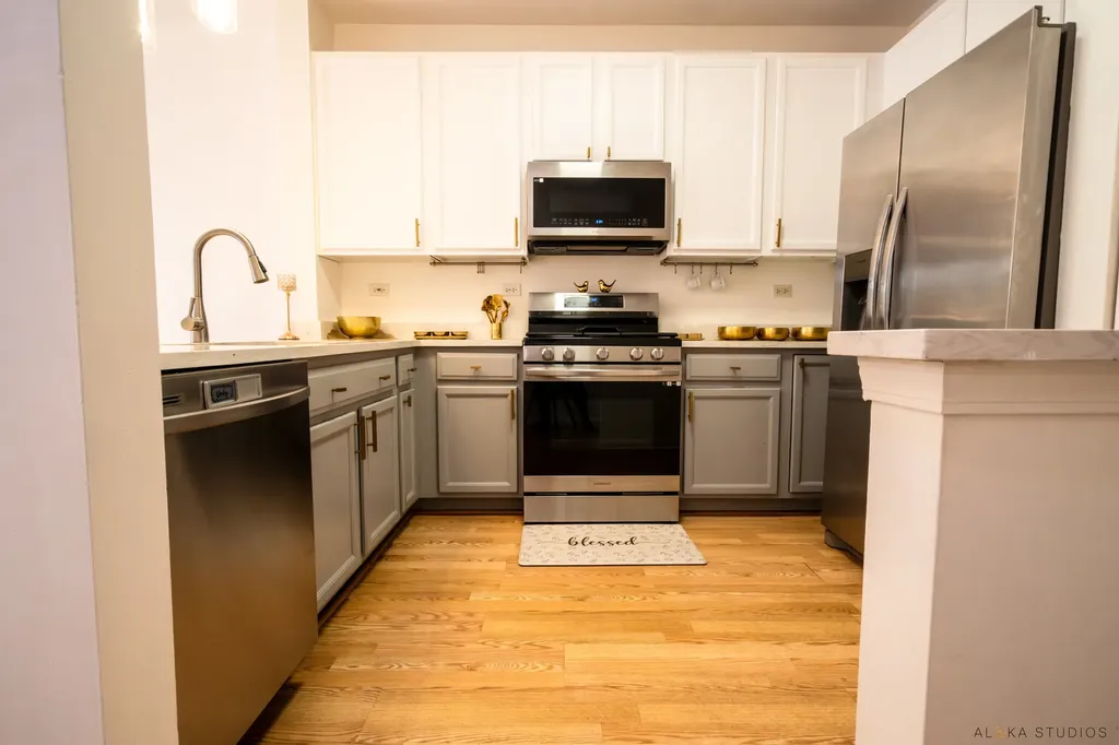 880 Genesee Drive Naperville IL 60563