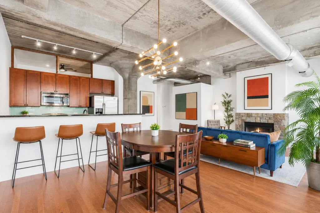 1150 West 15th Street Chicago IL 60608