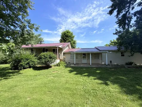 17179 Swisher Hill Road Dewitt IL 61735