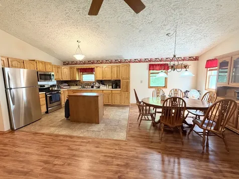 17179 Swisher Hill Road Dewitt IL 61735