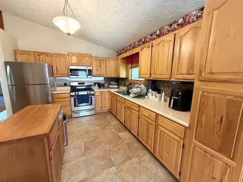 17179 Swisher Hill Road Dewitt IL 61735