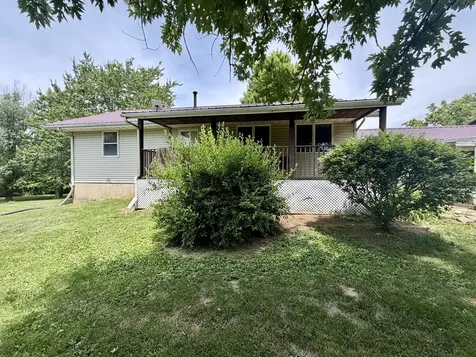 17179 Swisher Hill Road Dewitt IL 61735
