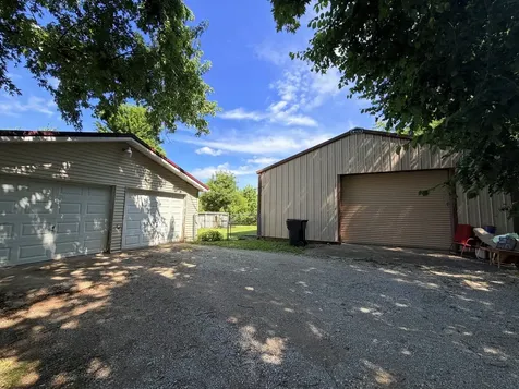 17179 Swisher Hill Road Dewitt IL 61735