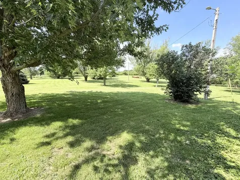 17179 Swisher Hill Road Dewitt IL 61735
