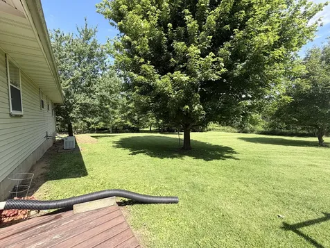 17179 Swisher Hill Road Dewitt IL 61735