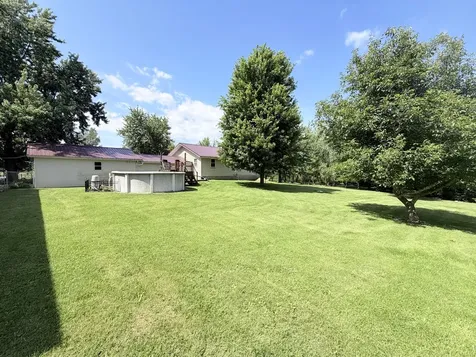 17179 Swisher Hill Road Dewitt IL 61735