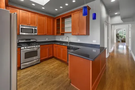 3130 West Wilson Avenue Chicago IL 60625