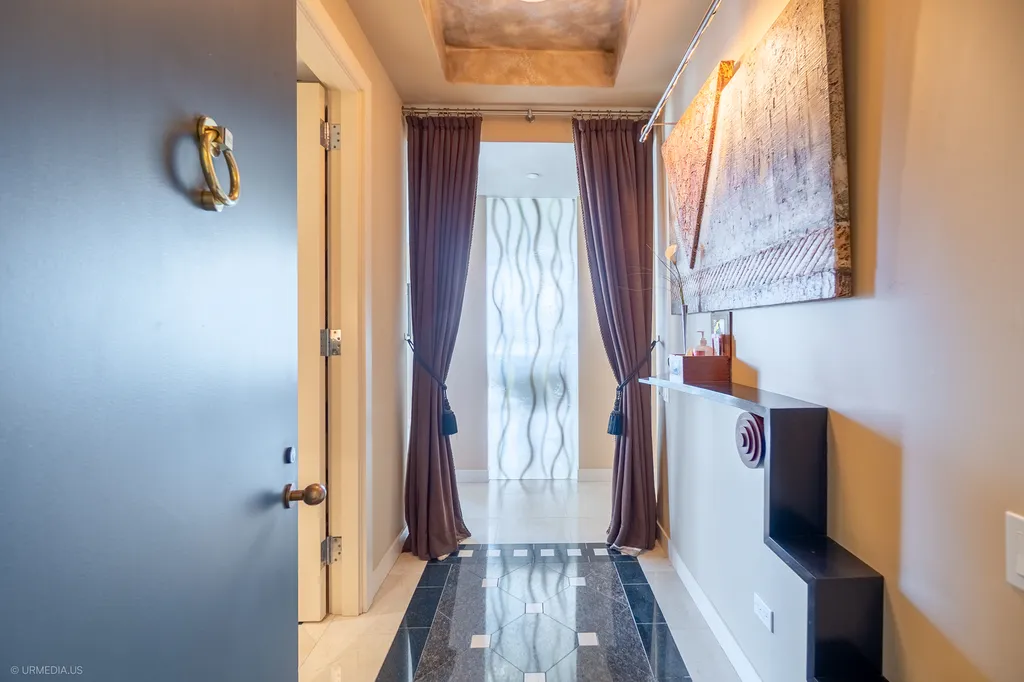 111 West Maple Street Chicago IL 60610