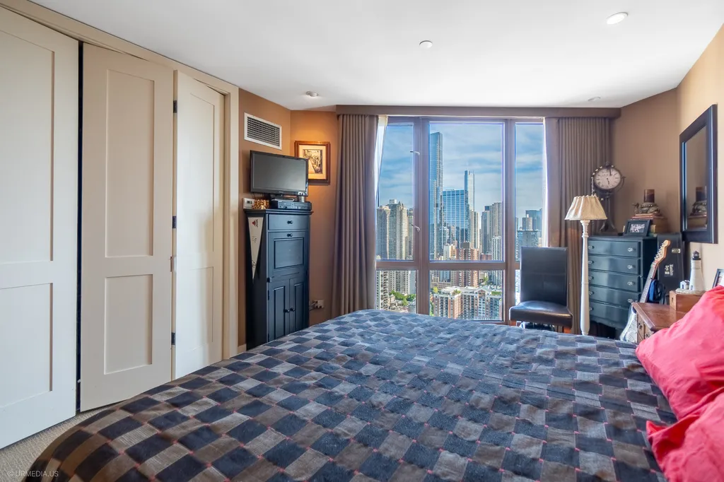 111 West Maple Street Chicago IL 60610