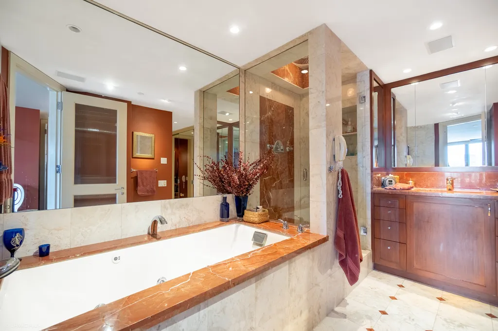 111 West Maple Street Chicago IL 60610