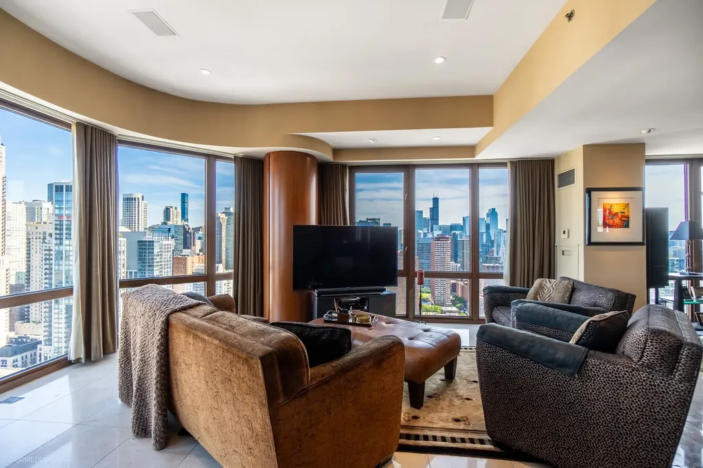 111 West Maple Street Chicago IL 60610