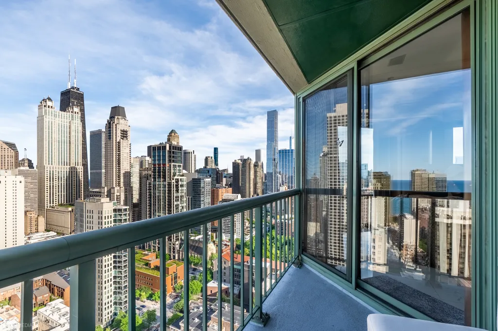 111 West Maple Street Chicago IL 60610