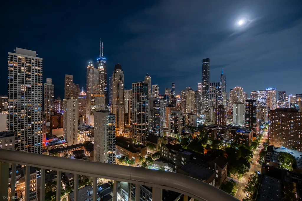 111 West Maple Street Chicago IL 60610