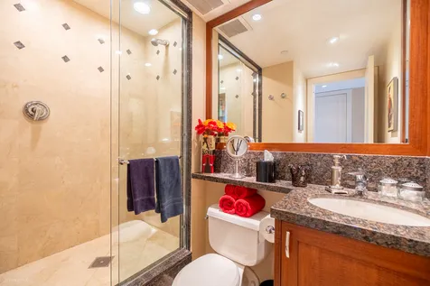 111 West Maple Street Chicago IL 60610