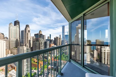 111 West Maple Street Chicago IL 60610