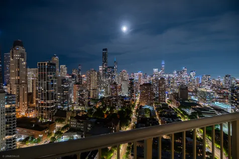 111 West Maple Street Chicago IL 60610