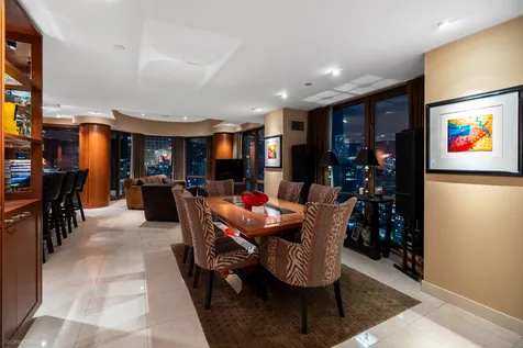 111 West Maple Street Chicago IL 60610
