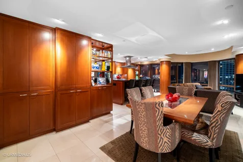 111 West Maple Street Chicago IL 60610