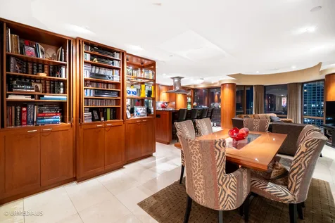 111 West Maple Street Chicago IL 60610
