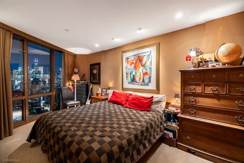 111 West Maple Street Chicago IL 60610