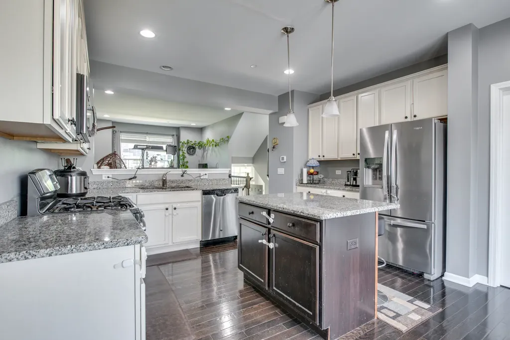 2875 Henley Lane Naperville IL 60540