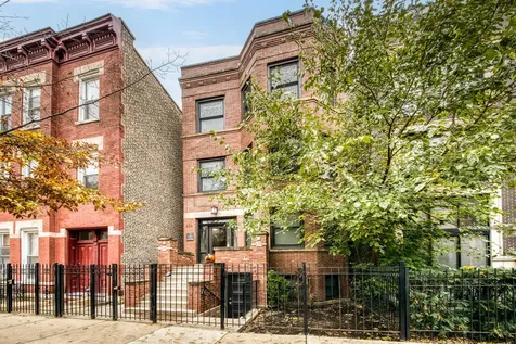 856 North Hermitage Avenue Chicago IL 60622