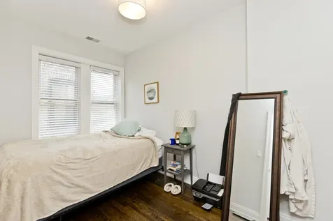 856 North Hermitage Avenue Chicago IL 60622