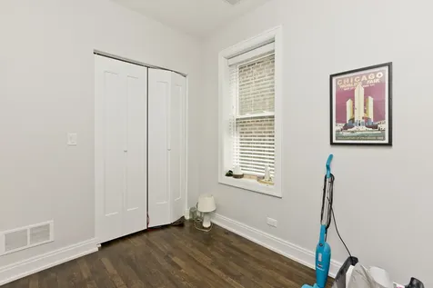 856 North Hermitage Avenue Chicago IL 60622