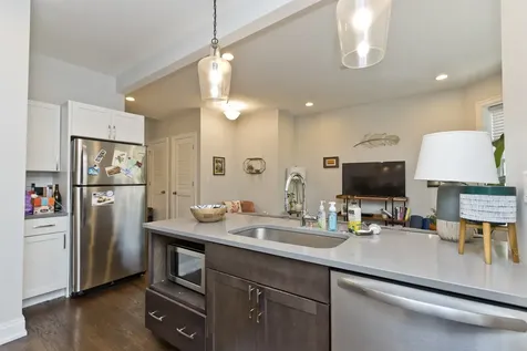 856 North Hermitage Avenue Chicago IL 60622