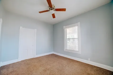 424 North 2nd Street Watseka IL 60970