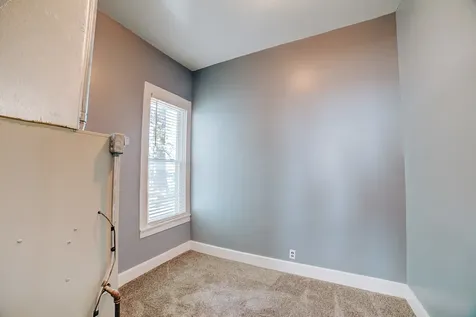 424 North 2nd Street Watseka IL 60970