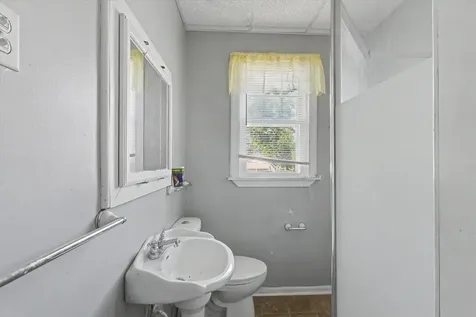 307 South Lincoln Street Mahomet IL 61853