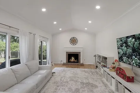 1118 Highland Grove Drive Buffalo Grove IL 60089