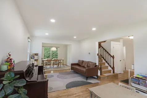 1118 Highland Grove Drive Buffalo Grove IL 60089