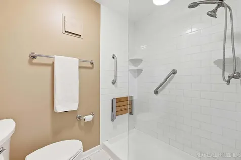 117 Dunham Place Common St. Charles IL 60174
