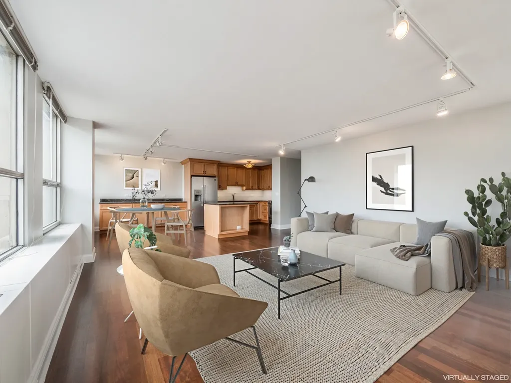 2626 North Lakeview Avenue Chicago IL 60614