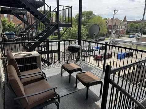 5852 South Prairie Avenue Chicago IL 60637