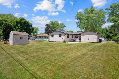 268 Thunderbird Trail Carol Stream IL 60188