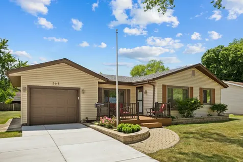 268 Thunderbird Trail Carol Stream IL 60188