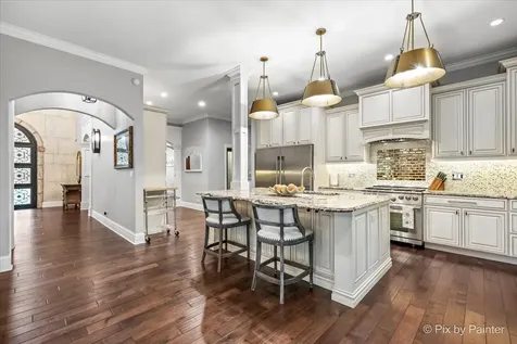 117 N. Wynstone Drive North Barrington IL 60010