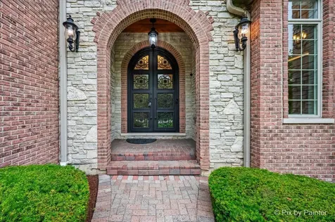 117 N. Wynstone Drive North Barrington IL 60010