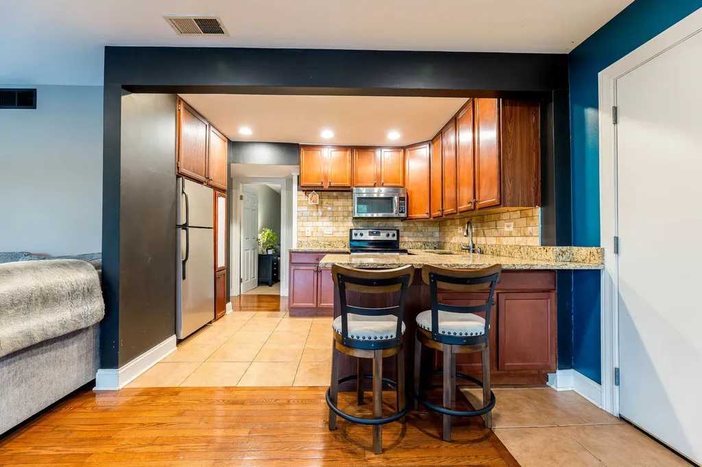 5537 East Lake Drive Lisle IL 60532