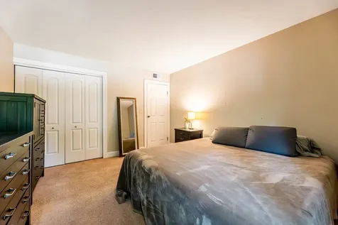 5537 East Lake Drive Lisle IL 60532