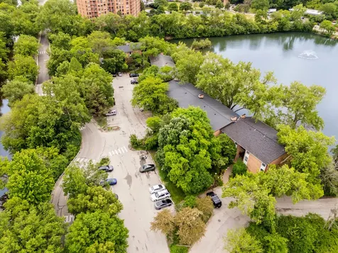 5537 East Lake Drive Lisle IL 60532