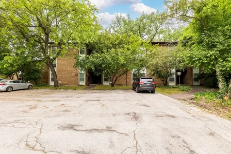 5537 East Lake Drive Lisle IL 60532