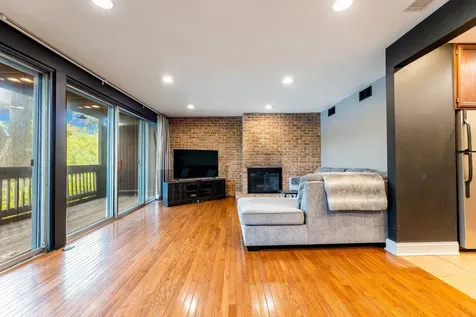 5537 East Lake Drive Lisle IL 60532