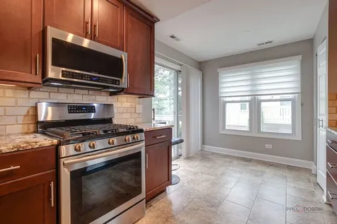 1261 Streamwood Lane Vernon Hills IL 60061