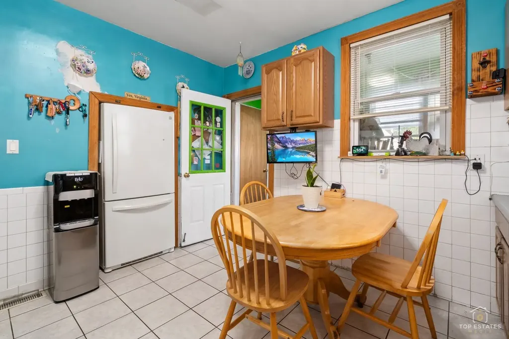 4019 North Bernard Street Chicago IL 60618